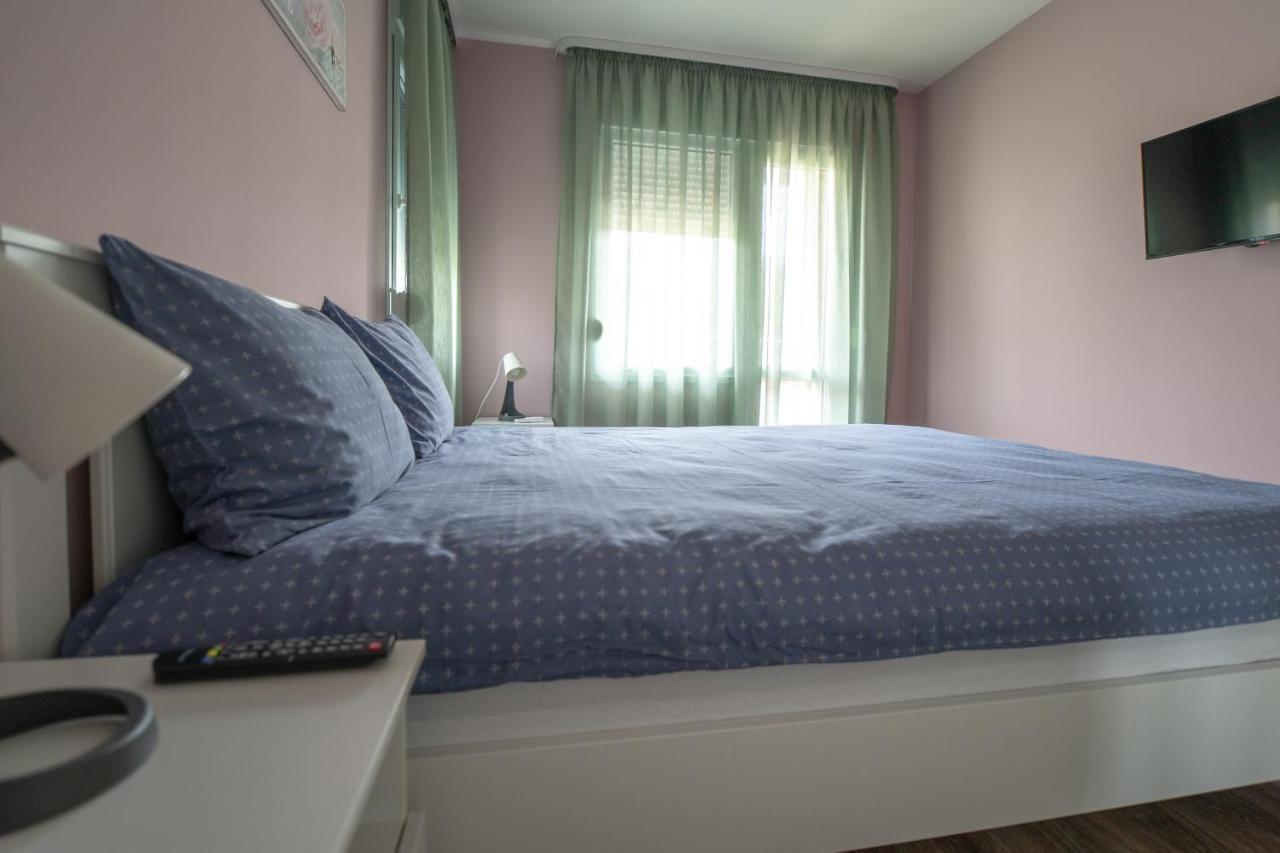 Verona Apartment Szandanszki Kültér fotó